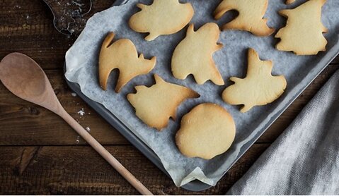 DIY Dog-Safe Halloween Treats